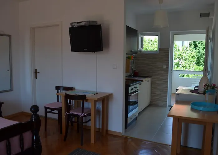 Apartments Mili